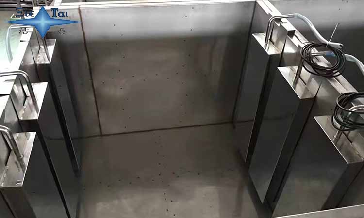 超聲波清洗設(shè)備中的震頭安裝在哪里好？