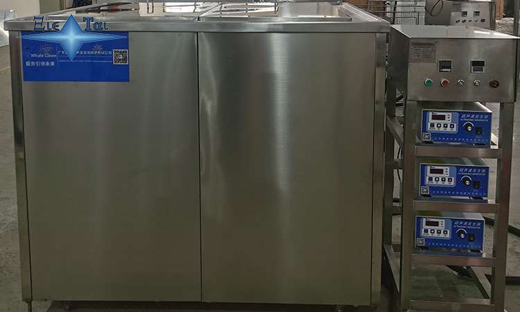 超聲波清洗機在塑料行業(yè)的應用，如何去除各種污漬？