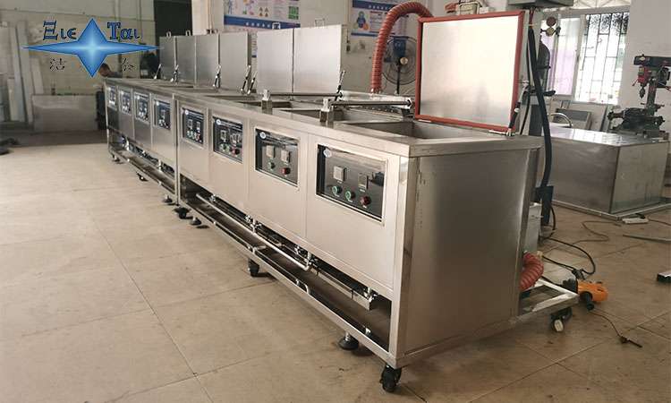 如何選擇適用于汽車修理廠的超聲波清洗機(jī)：價格、性能、規(guī)格綜合考量